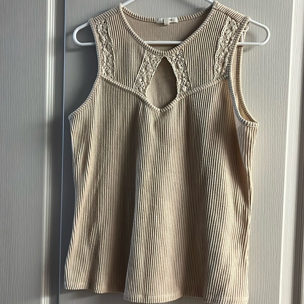 Maurice’s cream tank top lace detail size large